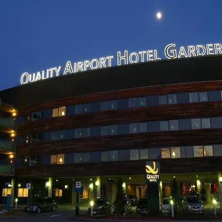 Quality Airport 4*