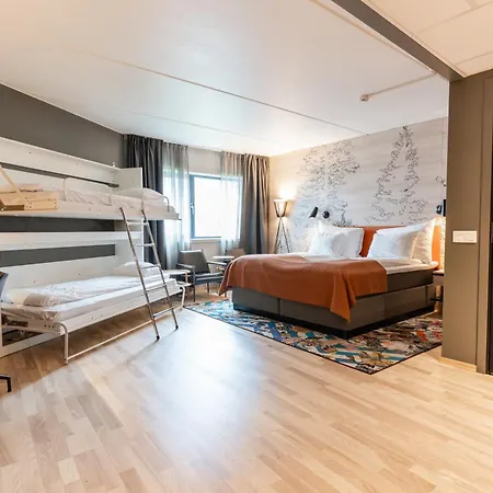 Quality Airport Hotell 4*