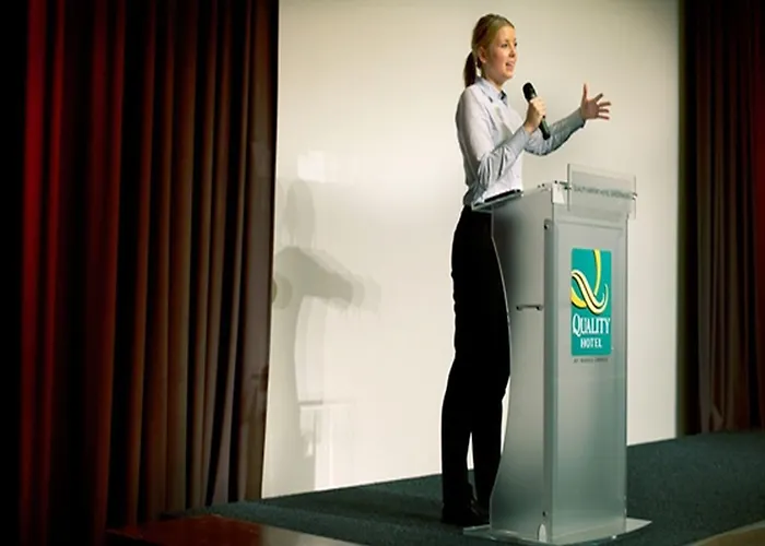 加勒穆恩机场品质酒店 Garder