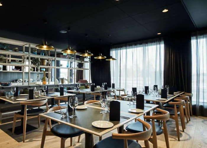 加勒穆恩机场品质酒店 Garder