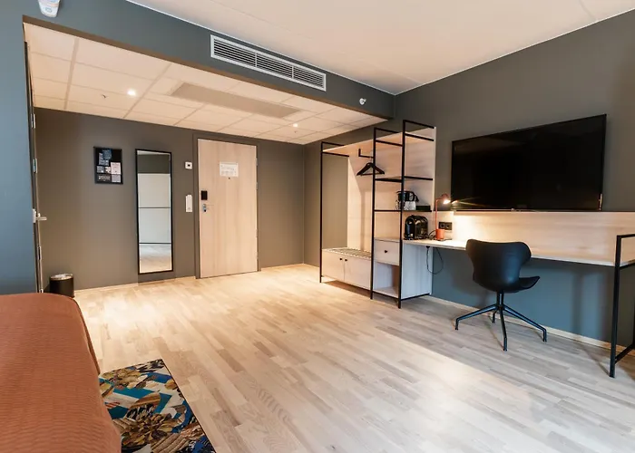 加勒穆恩机场品质酒店 4* Garder